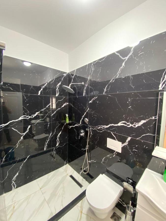 Saranda Apartments Екстериор снимка