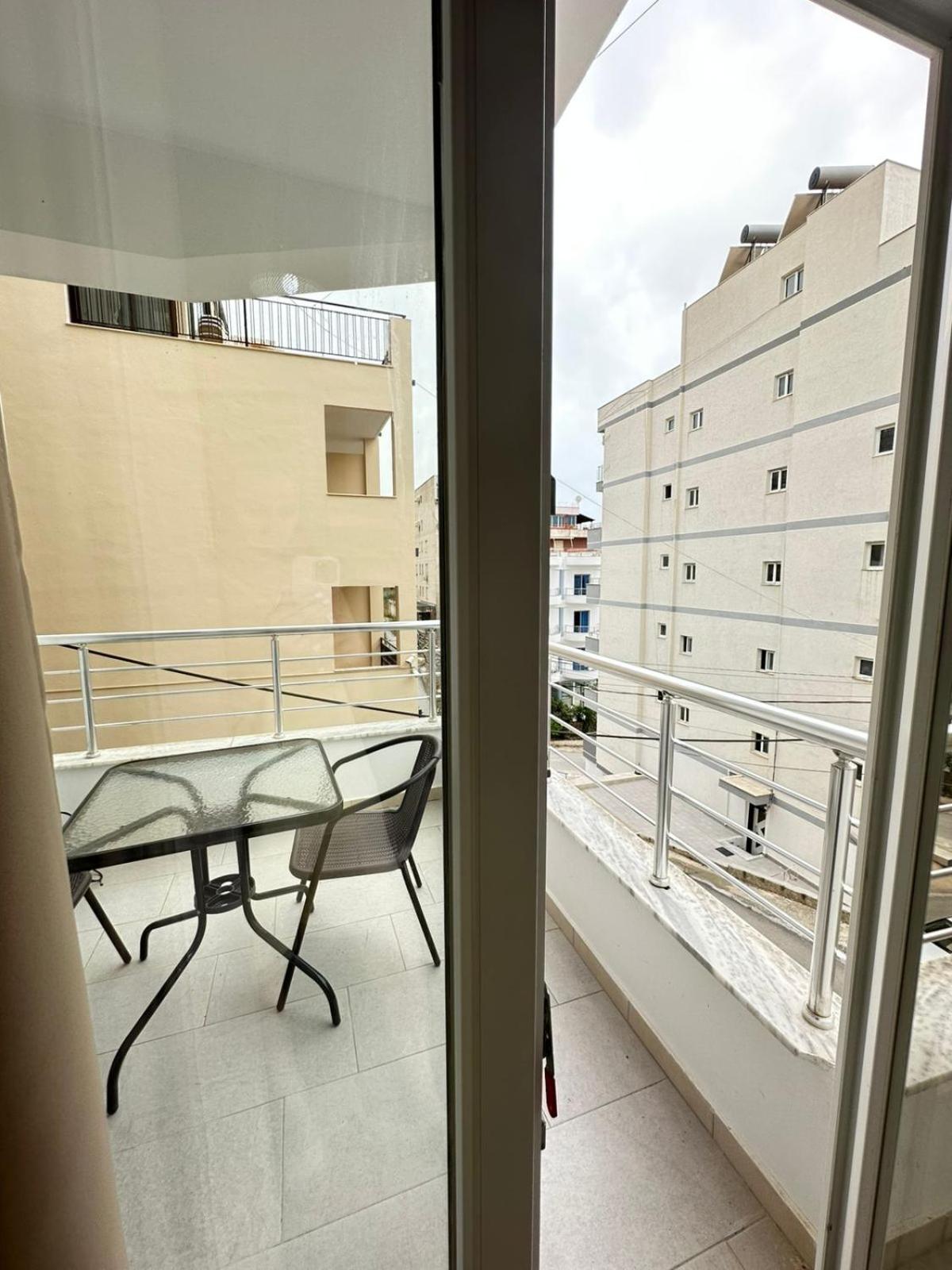Saranda Apartments Екстериор снимка