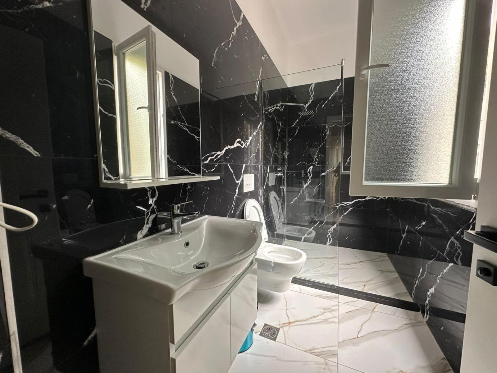 Saranda Apartments Екстериор снимка